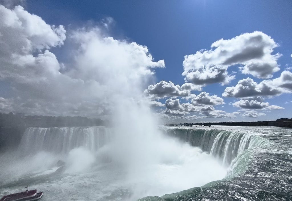 AWE, Niagara Falls